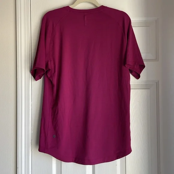 Mens Lululemon Shirt - Picture 4 of 4